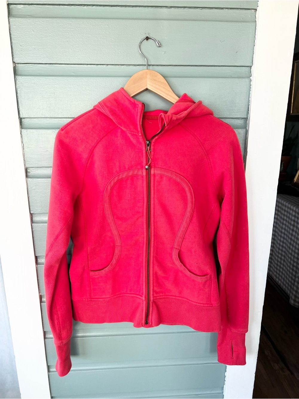 Lululemon scuba hoodie red full zip cozy warm fall athletic gym size 10